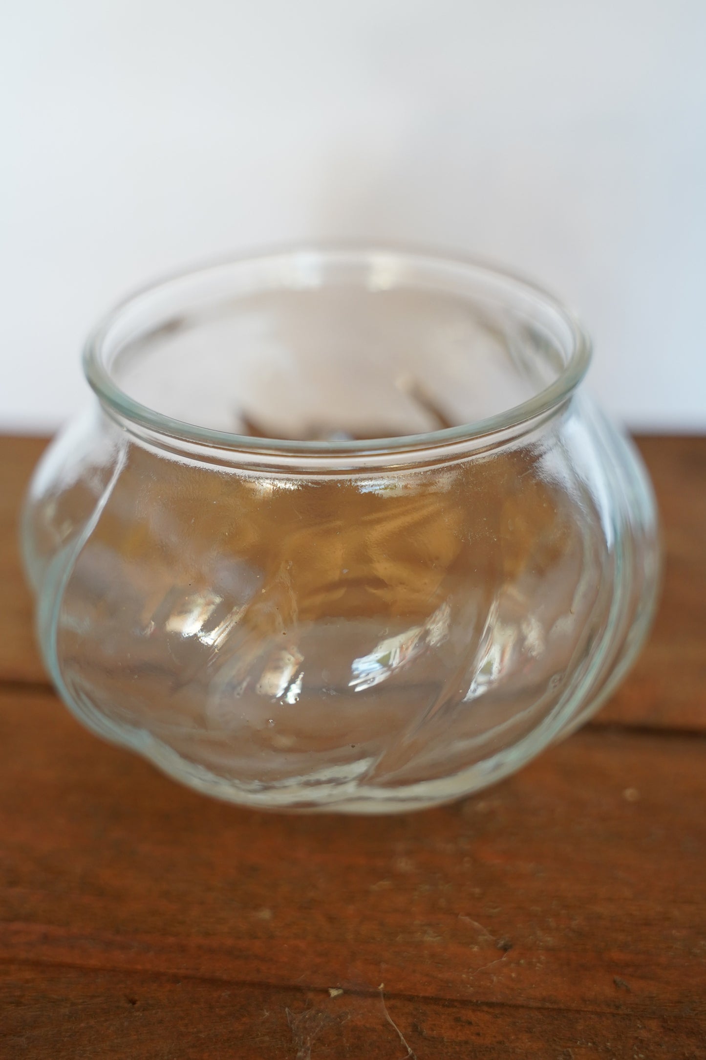 Glasvase – 8 × 12 cm – Kleine elegante Vase mieten